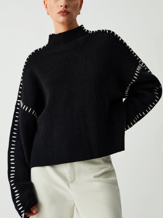 Nadia | Classic Black Pullover