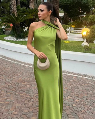 Nova | Classic Cape Gown