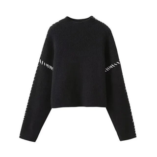 Nadia | Classic Black Pullover